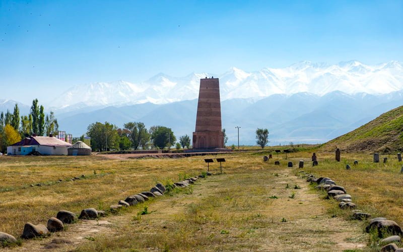 Burana-Minaresi-Kirgiz